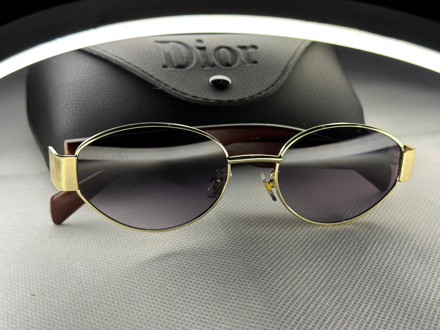 X-MODA GOLDEN OVAL SHAPE