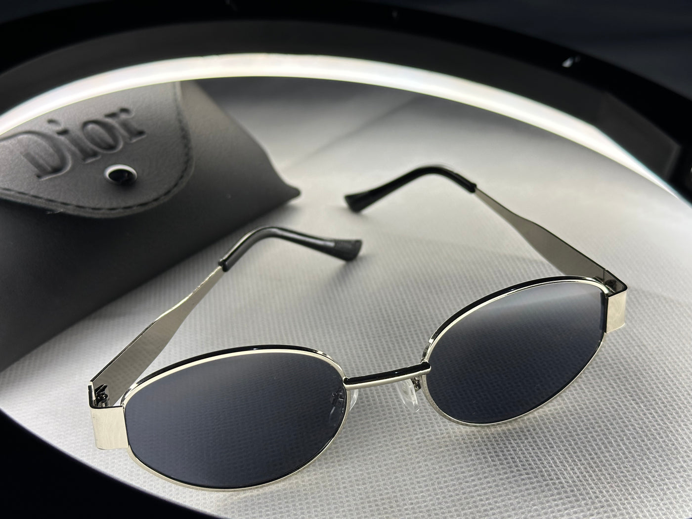 X-MODA SILVER OVAL SHAPE